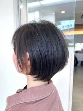 ディグニティ(DIGNITY) のびかけショート×大人グラデーション