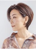 40代50代60代/白髪ぼかし/女性らしい流せる前髪/ショート