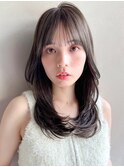 うるツヤ斜めバングナチュラルカールサイドバングくびれヘア