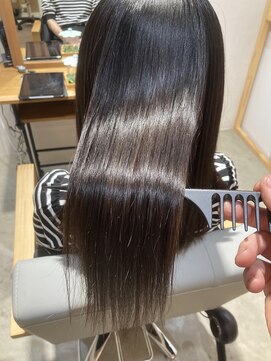 ユーリカ リチェルコ 四天王寺前夕陽ケ丘店 酸性ストレート/縮毛矯正