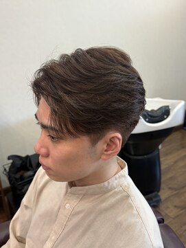 ラウラサン(RauRa.SAN) 明るめフェザーショート