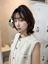 ラル(Lalu)&nbsp;20代/30代/40代/ミディアムレイヤー/くびれレイヤー/こなれ