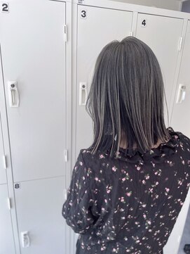 ナンバーフォーナチュラル 戸祭(NO4 natural) 21. グラデーションカラー/切りっぱなしロブ/顔周り