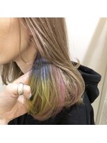 ベティ(Bettie)&nbsp;インナーカラーで好きな色を可愛く入れるデザインカラー