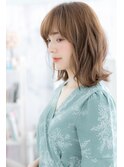 無造作カールの女っぽくびれセミディa