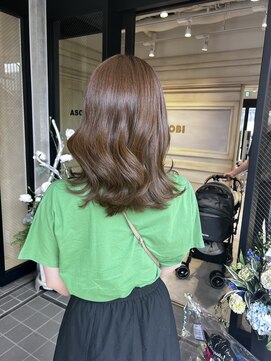 アソビ 表参道(ASOBI) オリーブベージュ ブリーチなし 巻き髪 8レベル