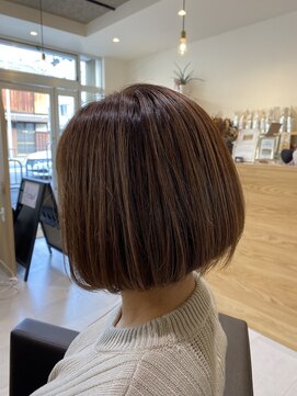 ネモトヤニーゴーマルマル(NEMOTOYA2500) 白髪ぼかしインナーカラー(ミルクティベージュ)