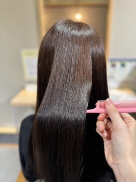 リタ(Rita) 髪質改善ヘアエステ・カットカラー