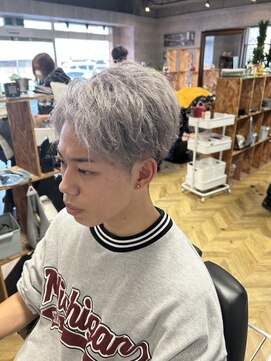 ザ ハレ 問屋町店(THE HALE'S) シルバー