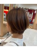 ミディアムショートレイヤー