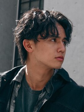 テン 心斎橋(tenn.) 心斎橋フェザーパーマ毛流れセンターパートカルマパーマ強め30代