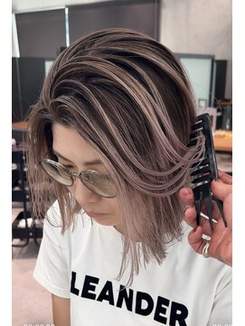 サロウィン 下北沢(SALOWIN) グレーピンクのシャドールーツ