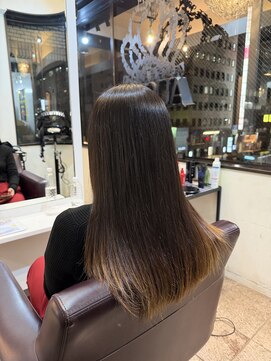 アズーア ヘアーアンドスパ(azure hair&spa) ロングストレート