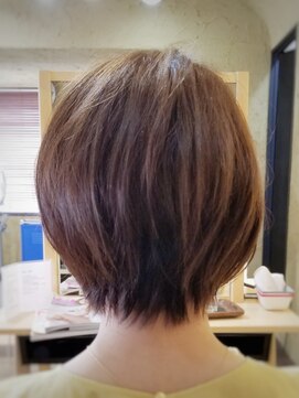 アロウズ(Arrows) ショートボブ
