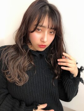 ネイヴィル(navile) シースルーバング×グラデーションカラー