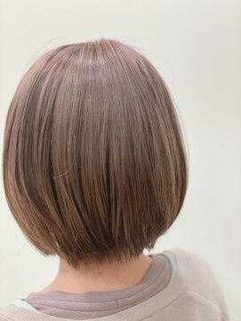 ミント(minto) ミルクティーカラー/ボブ/ブリーチ＆ダブルカラー/ショートボブ