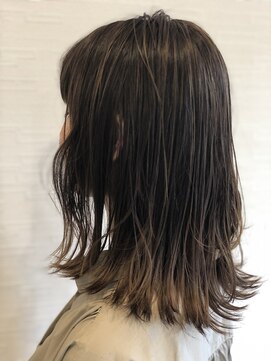 アズミー 自分らしく(As.me) 【As me】大人グレージュハイライトカラー