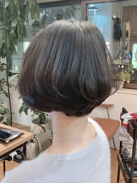 ノル(Knoll) ショートボブ/イメチェン/フルバング/似合わせカット銀座/日比谷