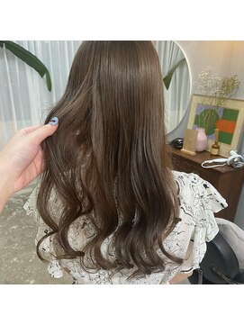 チャプター 問屋町(chapter) ケアブリーチミルクティーベージュカラーレイヤーカット韓国ヘア