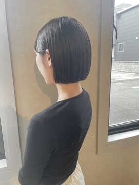 アマラス(Amorous) パツっとボブ