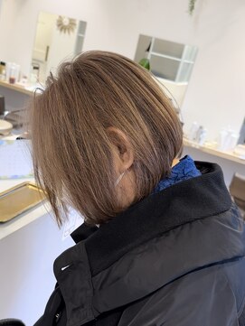 コノアラボ 守谷店(Conoah labo) 脱白髪染めハイライト/白髪ぼかし/イメチェン/こなれミディ