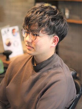 レオザバーバー(LEO the Barber) ゆるめスパイラルパーマ