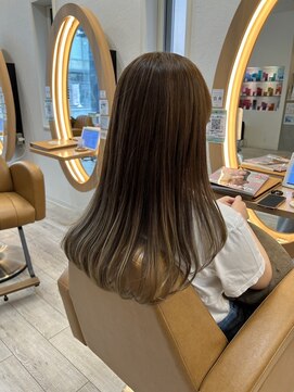 アドラーブル けやき通り店(adorable) 10代20代★大人かわいいダブルカラーブリーチミルクティーカラー