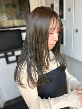 ケセラ(quesera) カーキオリーブとフェイスラインレイヤー【大分/ケセラ】