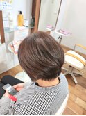 ショートボブ