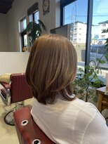 スレッド(SRED)&nbsp;明るい白髪染め×ミディアムレイヤー