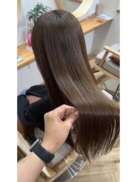 ディライト(Delight) グレージュカラー