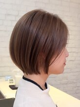 ソワネ 表参道(soigne) 表参道白髪ぼかしハイライトミディアムボブアッシュグレー50代