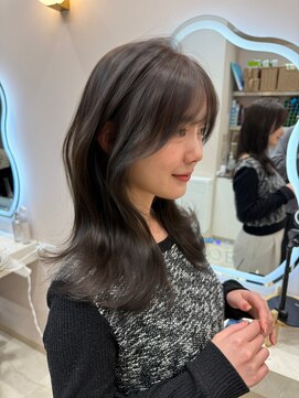 ロエ(LOE) レイヤーカット　ラベンダーグレージュ