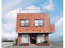 アリオ上尾からしらぎく幼稚園に向かい徒歩3分の所にございます