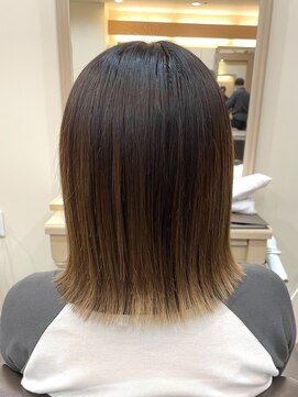 アルターリール(aL ter Rire) クラゲヘアー/小顔/ココアベージュ/オリーブグレー/中村