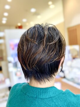 クール ヘアー ギャラリー 神明町店(COOL Hair gallery) 大人の美フォルムショート　40代50代
