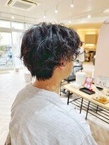 アンドユー(& you.)&nbsp;スパイラルパーマ×センターパート