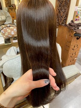 ヘアリゾート粋 ウナム 新宿東口店(enam) 艶髪/髪質改善/ロング/ストレート/ライトブラウン