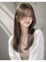 ブリス(VLISS) ロング レイヤーカット 顔周りレイヤー 透明感 20代30代40代