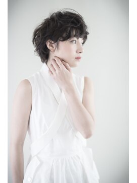 スリーバイキープ 尾山台(THREE by KEEP) 【THREEbyKEEP、尾山台木田】ゆれ髪ベリーショート、ピンパーマ