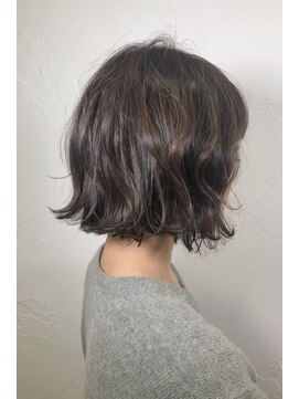 ウィロー(WILLOW) 【WILLOW】ウェーブBOB