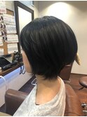 小顔補正立体カットで後頭部の奥行き感♪大人ショートボブ♪