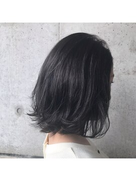ユニーク ヘアサロン(Unique Hair Salon) ダーク グレーアッシュ