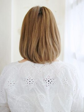 ヘアメイク ナル(hair make nalu) ハイトーンのうるツヤワンカールボブ