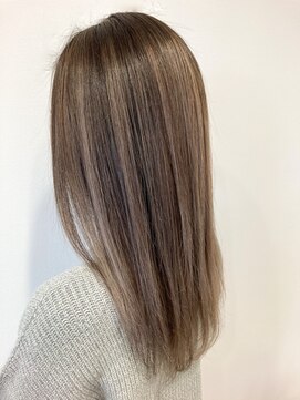 ヘッズ 本八幡店(HEADS) ショート　マッシュ　ショートボブ　HEADS 市川　学割　イルミナ