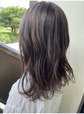 ダブルカラー×シルバーグレージュ