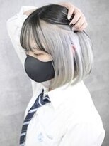 ディア(.eer) インナーカラーホワイト 前下がりボブ アンブレラカラー wカラー