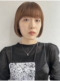 ぱつっとボブ×ミニボブ×ベージュカラー×ダブルカラー
