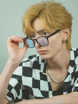 オーシャントーキョー 大阪(OCEAN TOKYO) ハイライトミルクティーベージュツーブロックメンズマッシュ