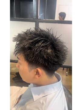 クロム トウキョウ ザ バーバー 新宿(CHROM TOKYO the Barber) ショートツイスパ